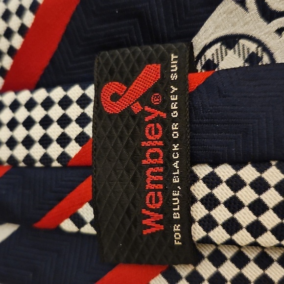 Vtg WEMBLEY MCM Red White and Blue Check Striped Wide Clip-on Tie - Picture 8 of 10
